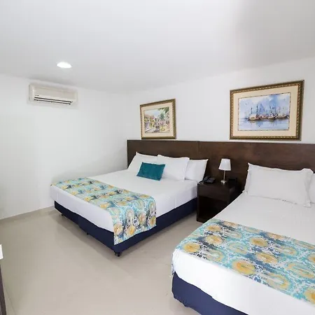 Hotel San Martin 3*